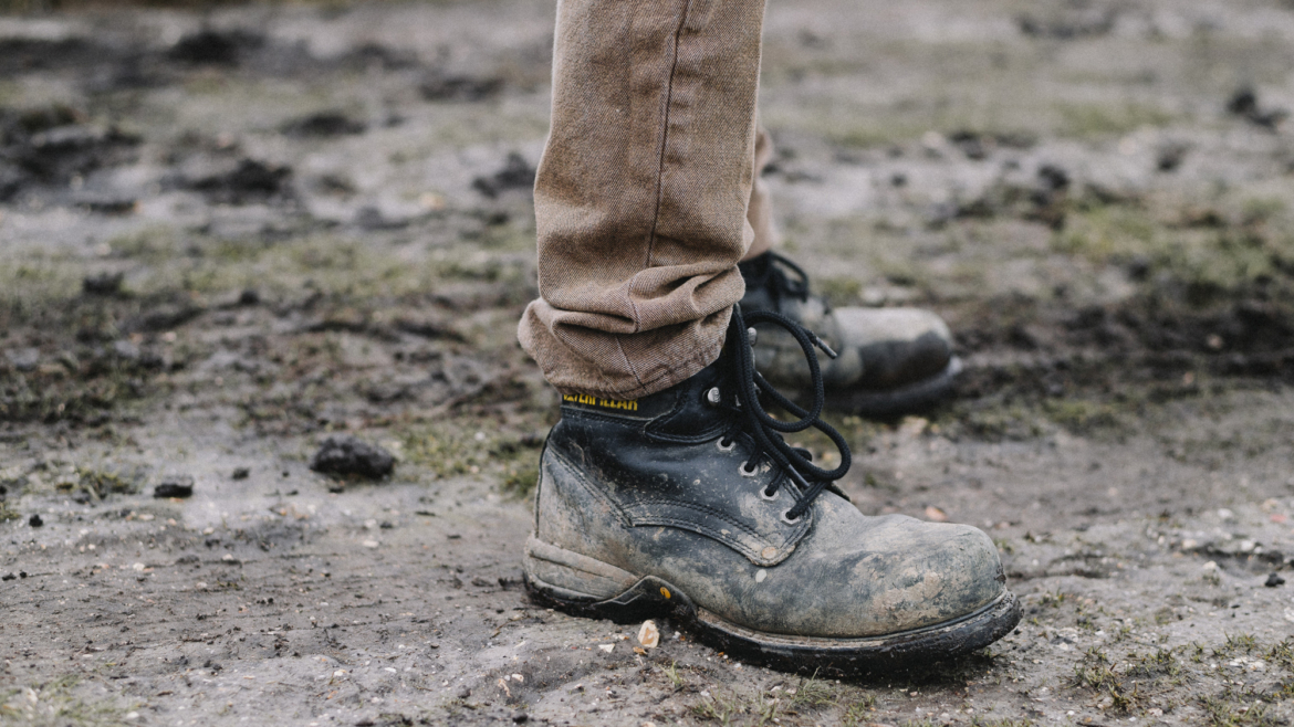 muddy-shoes-side-by-side-ministries